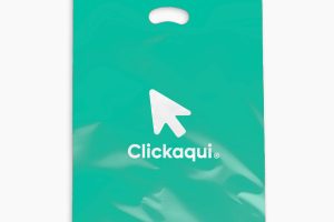 50-sacola-plastica-com-alca-vazada-400x500mm-em-polietileno-pebd-015-mm-verde-tiffany-1x0-sem-enobrecimento-modelo-padrao-767036